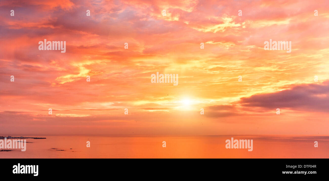 Sun clouds above red sea hi-res stock photography and images - Alamy