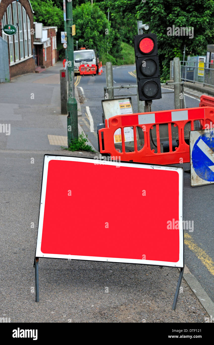 Uk road signs blank hi-res stock photography and images - Alamy