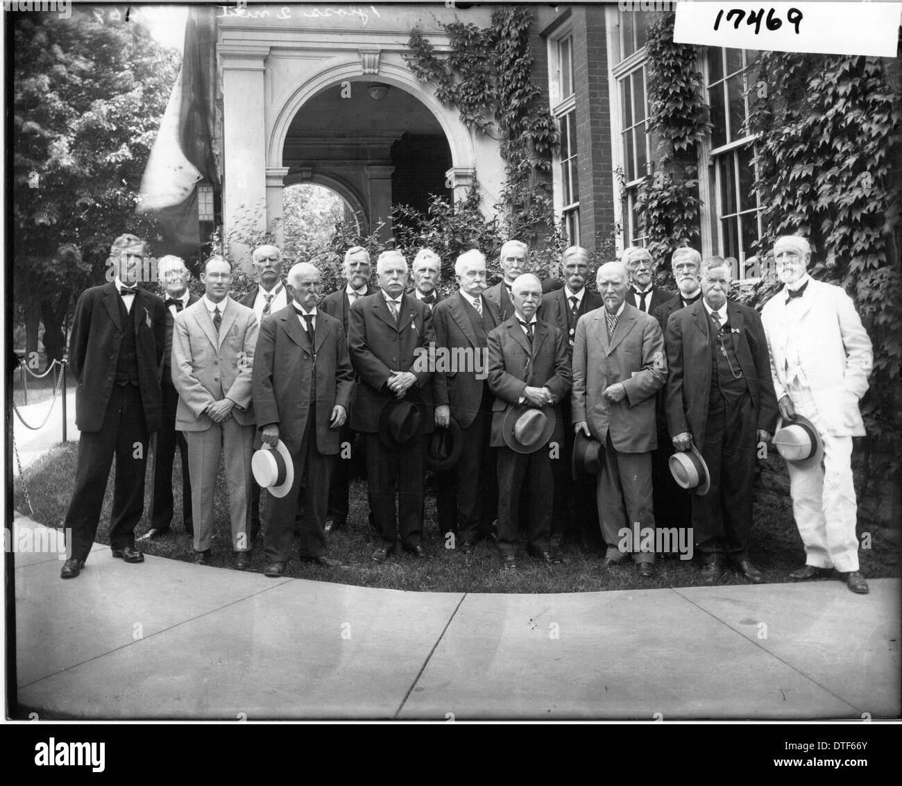Miami University alumni group 1918 Stock Photo Alamy
