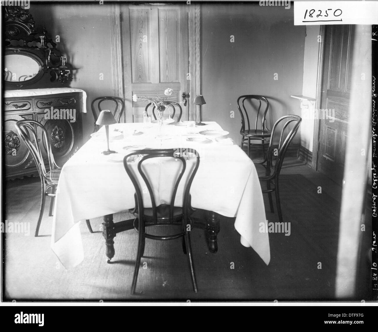 Oxford College domestic science dining room 1919 Stock Photo