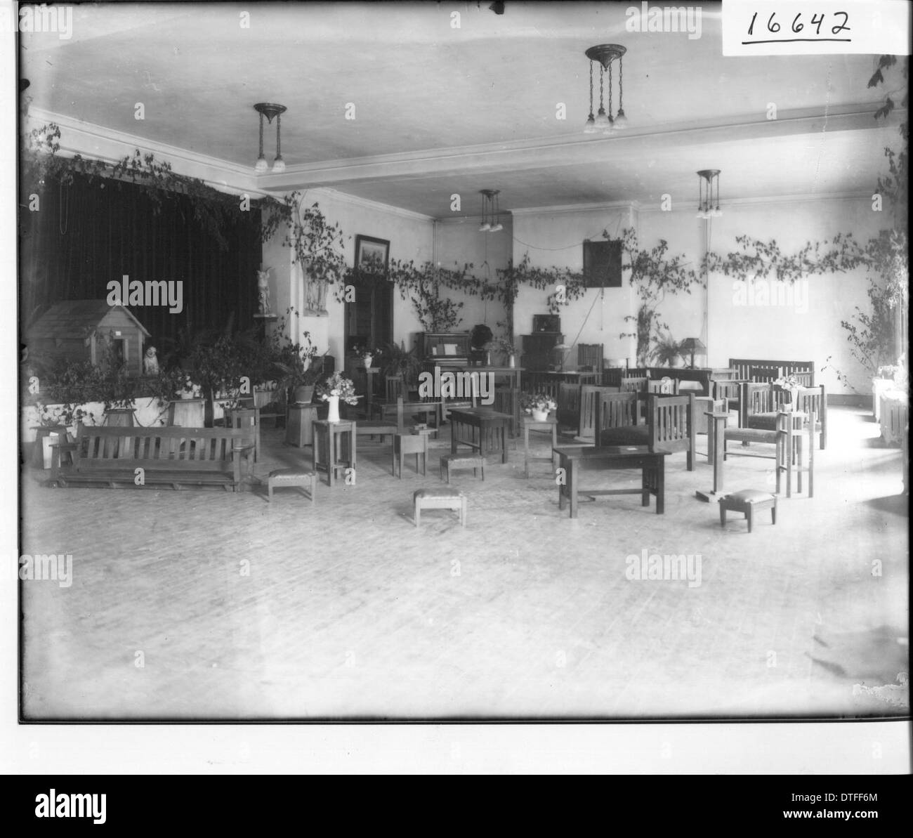 Oxford High School manual arts exhibit 1917 Stock Photo Alamy