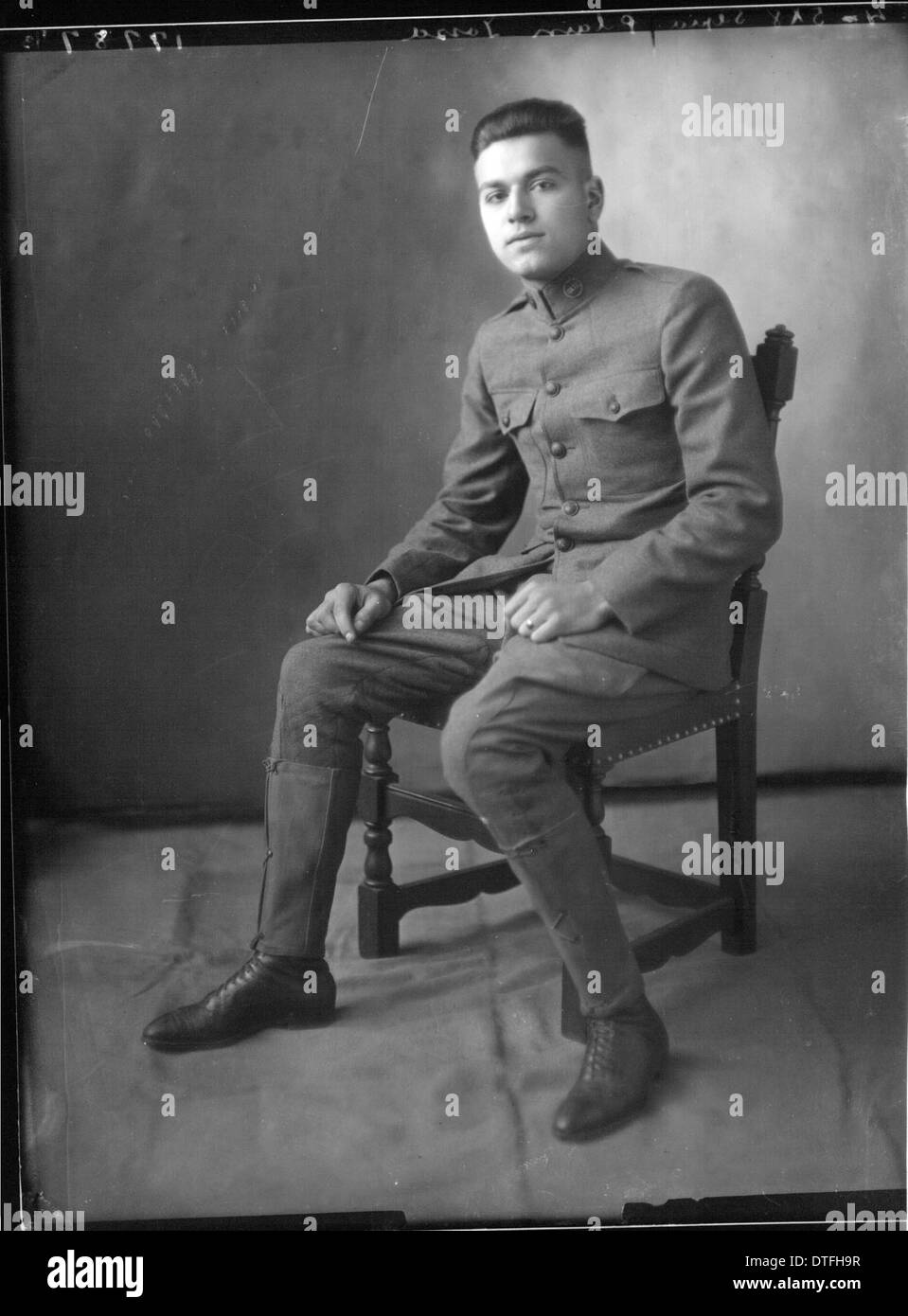Historic military uniform uniforms Black and White Stock Photos ...
