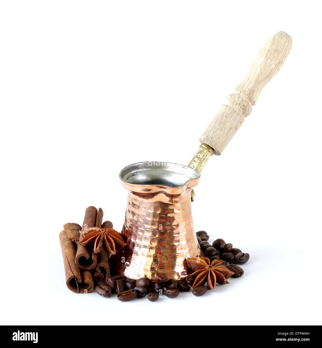 https://c8.alamy.com/comp/DTFMAH/copper-coffee-maker-with-anise-and-cinnamon-on-white-background-DTFMAH.jpg