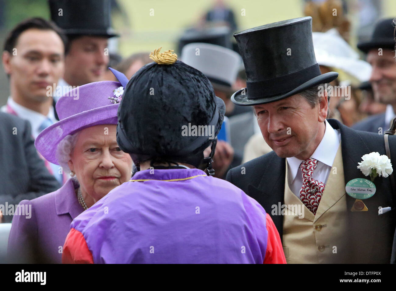 Ascot, United Kingdom, Queen Elizabeth II, Queen of Great Britain and Northern Ireland and John Warren, racing horses Manager Stock Photo