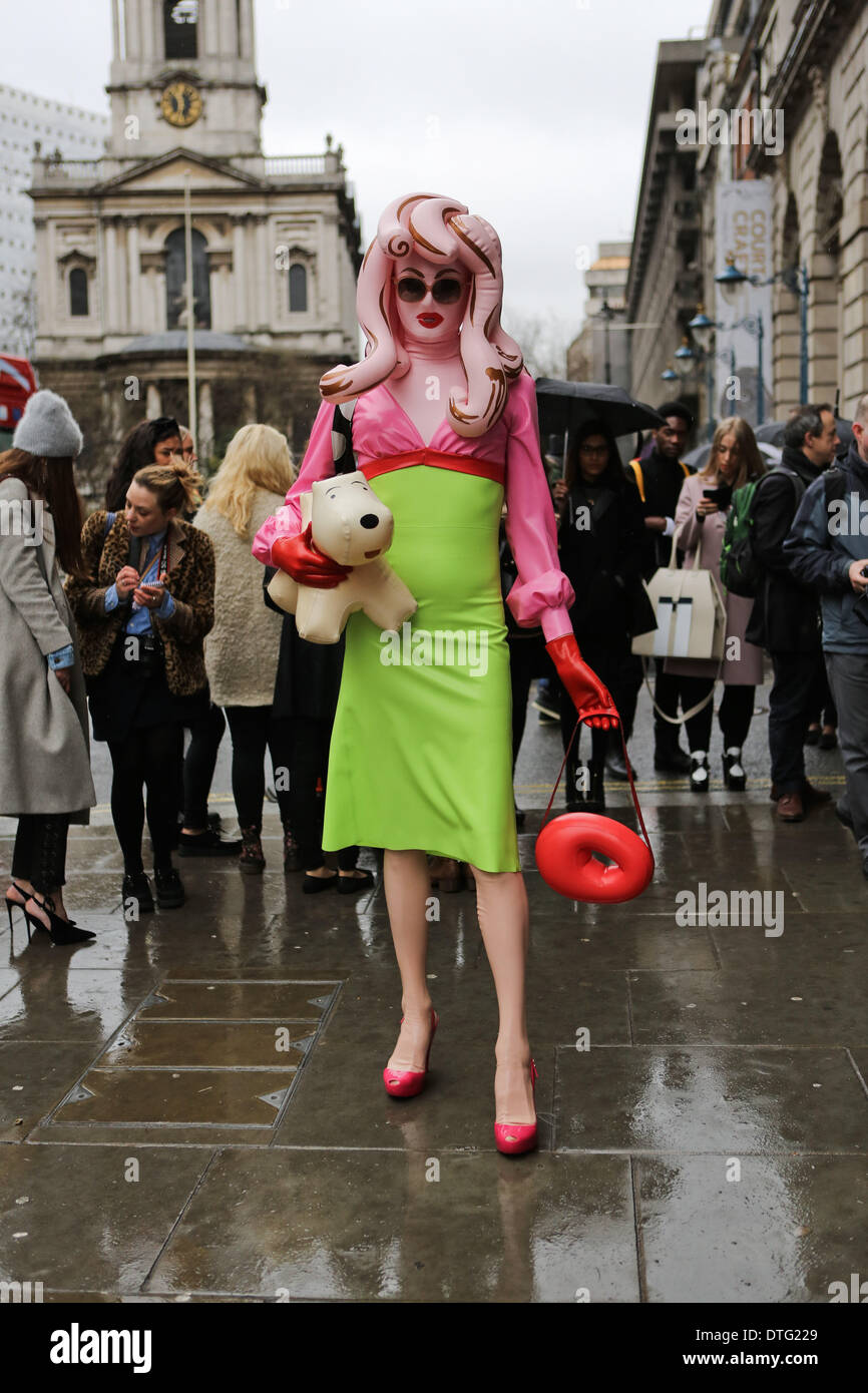 Artist pandemonia hi-res stock photography and images - Alamy
