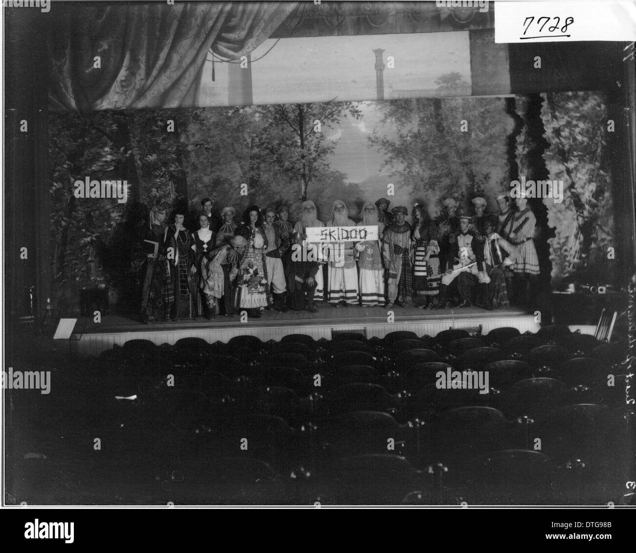 Theatre troupe from production of Quest of the... 1907 Stock Photo Alamy