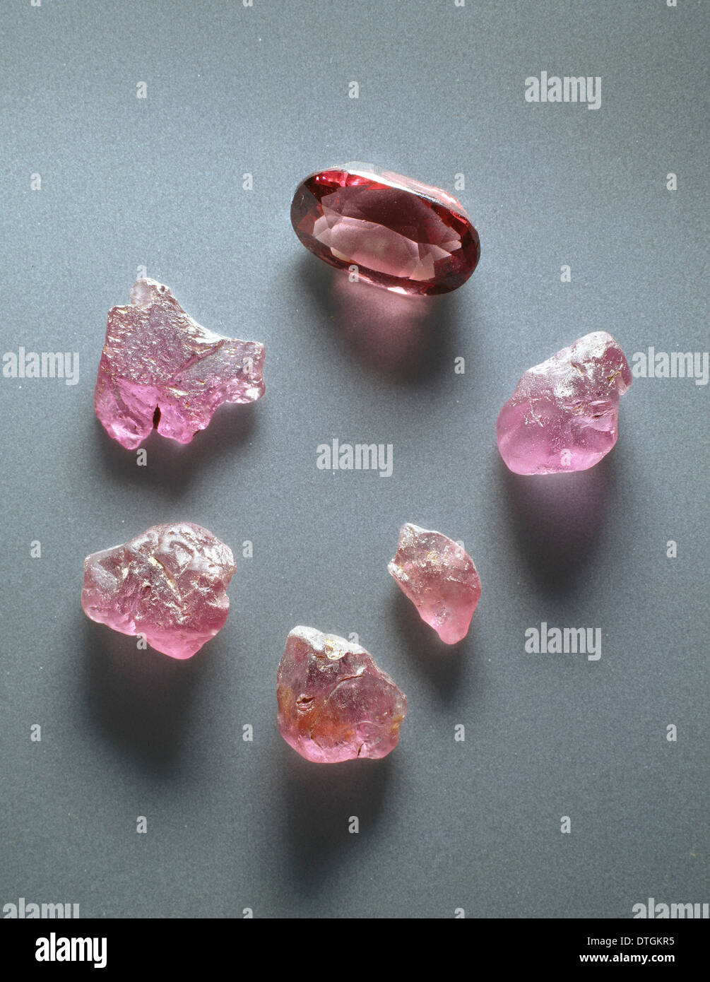 Pyrope garnet best sale