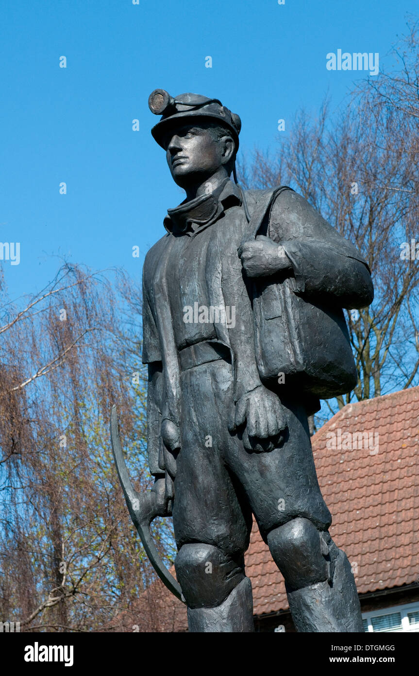 A sculpture to honour mining history, Mansfield Nottinghamshire England UK Stock Photo