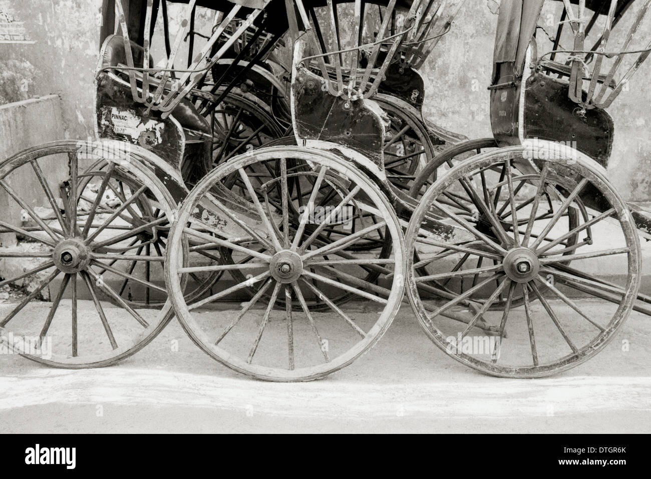 Pulled Rickshaw in Kolkata Calcutta in West Bengal in India in South Asia. Transport Poverty History Historical Vehicle Culture Stillness Travel Stock Photo