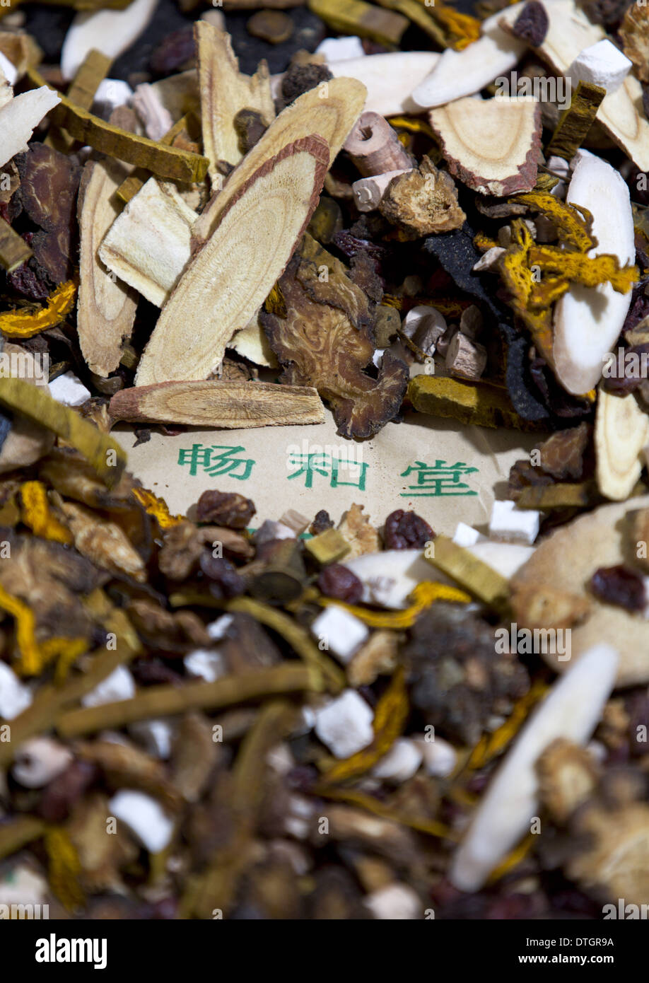 Raw Chinese Herbal Medicine, which needs to boiled into a drink to