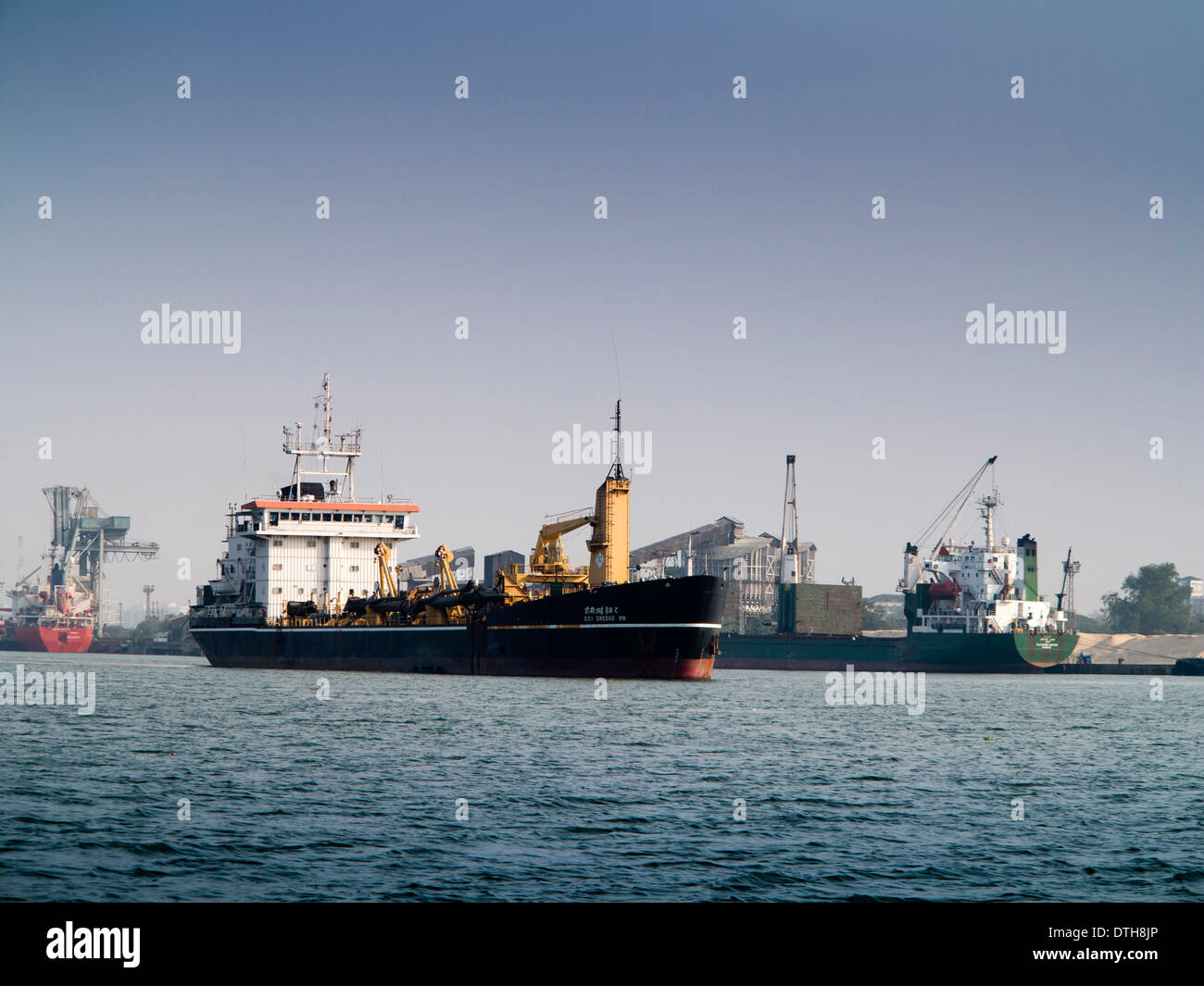 India, Kerala, Kochi harbour, Bulk Carrier DCI Dredge VIII moored in harbour Stock Photo