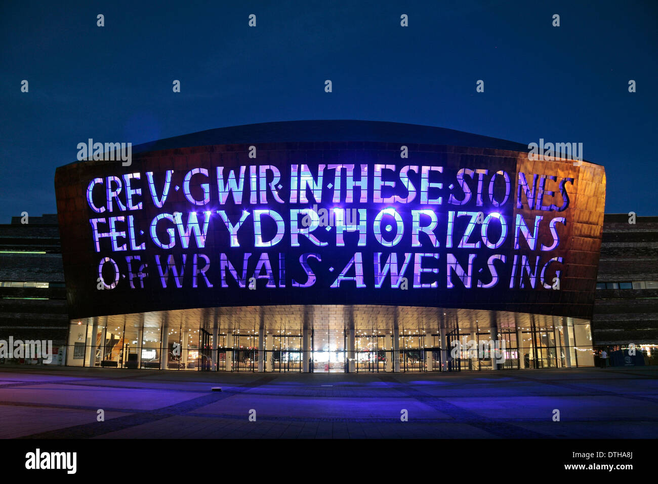 The Canolfan Mileniwm Cymru/Wales Millennium Centre which opened in 2004, in Cardiff Bay, Wales. Designed by  Jonathan Adams. Stock Photo