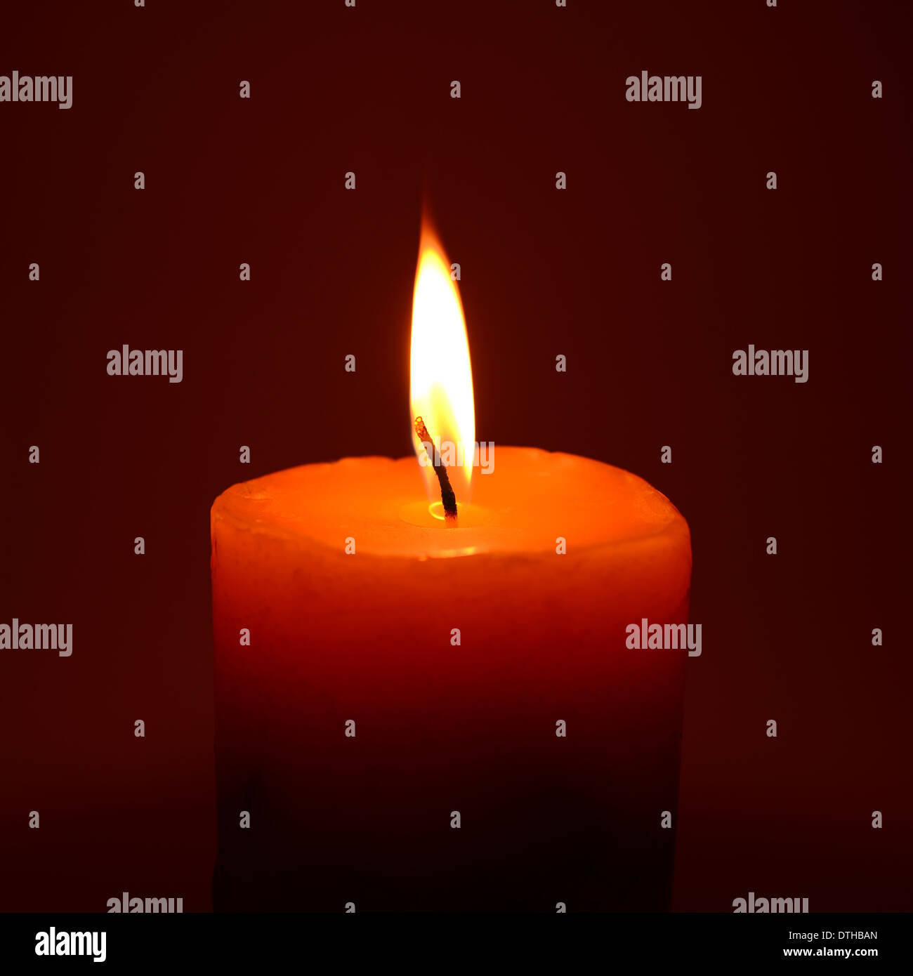 Yellow candle light hires stock photography and images Alamy