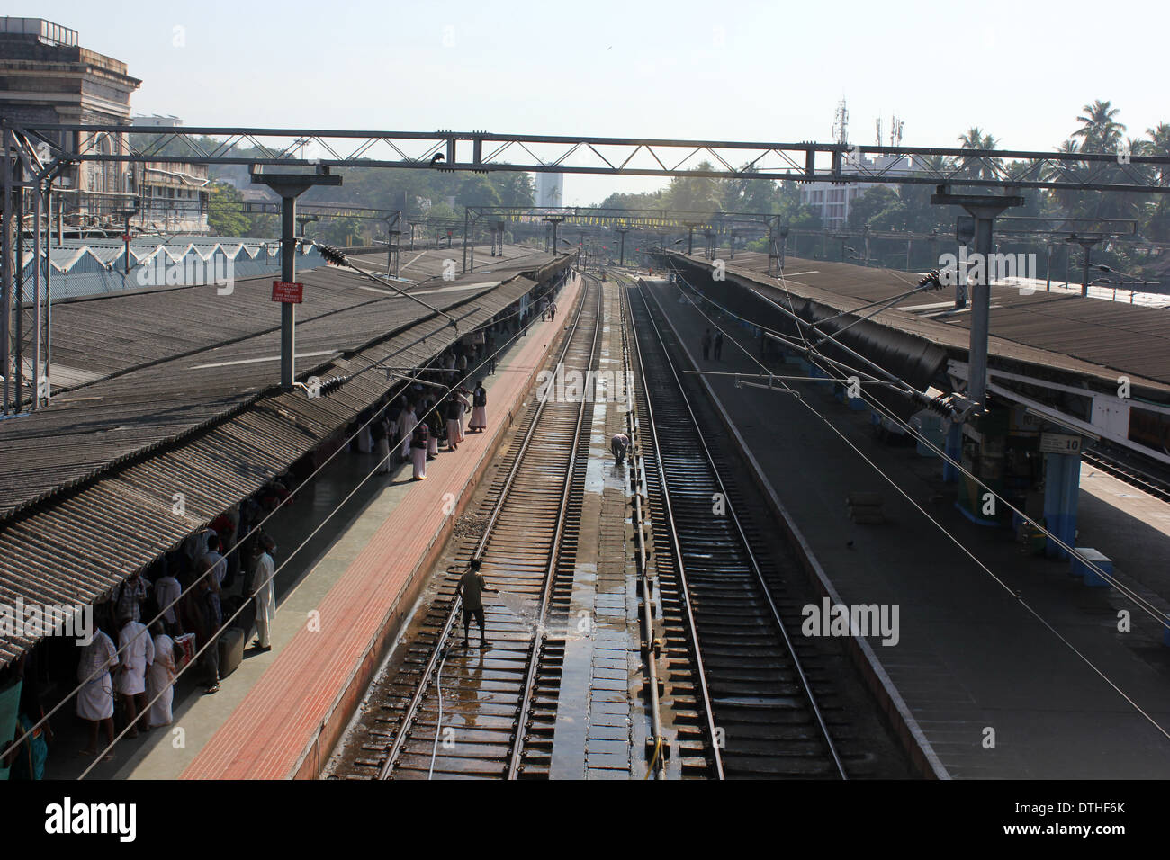 Railway track and india hires stock photography and images Alamy