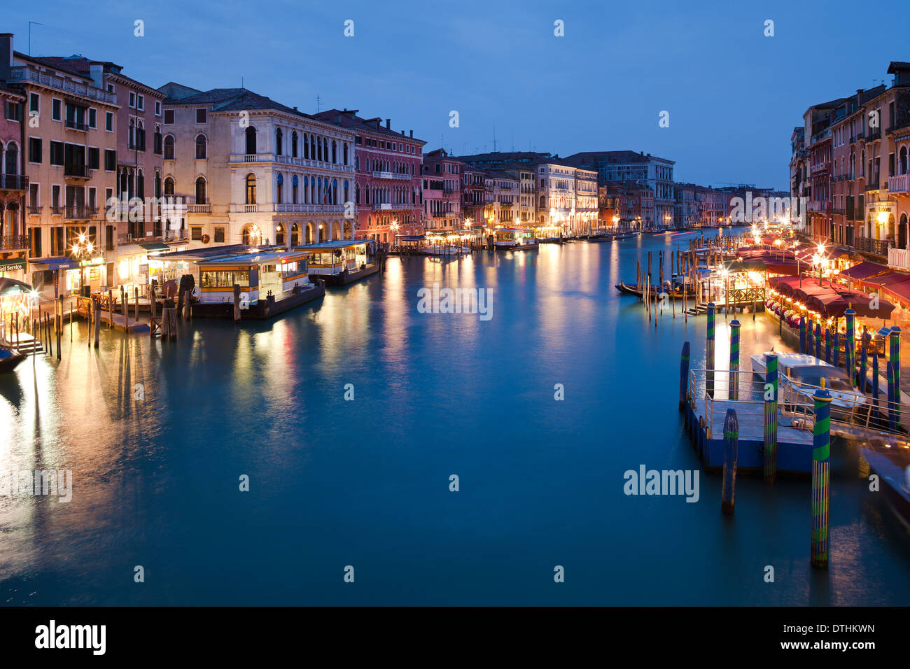Canale grande bridge dusk venice hi-res stock photography and images ...