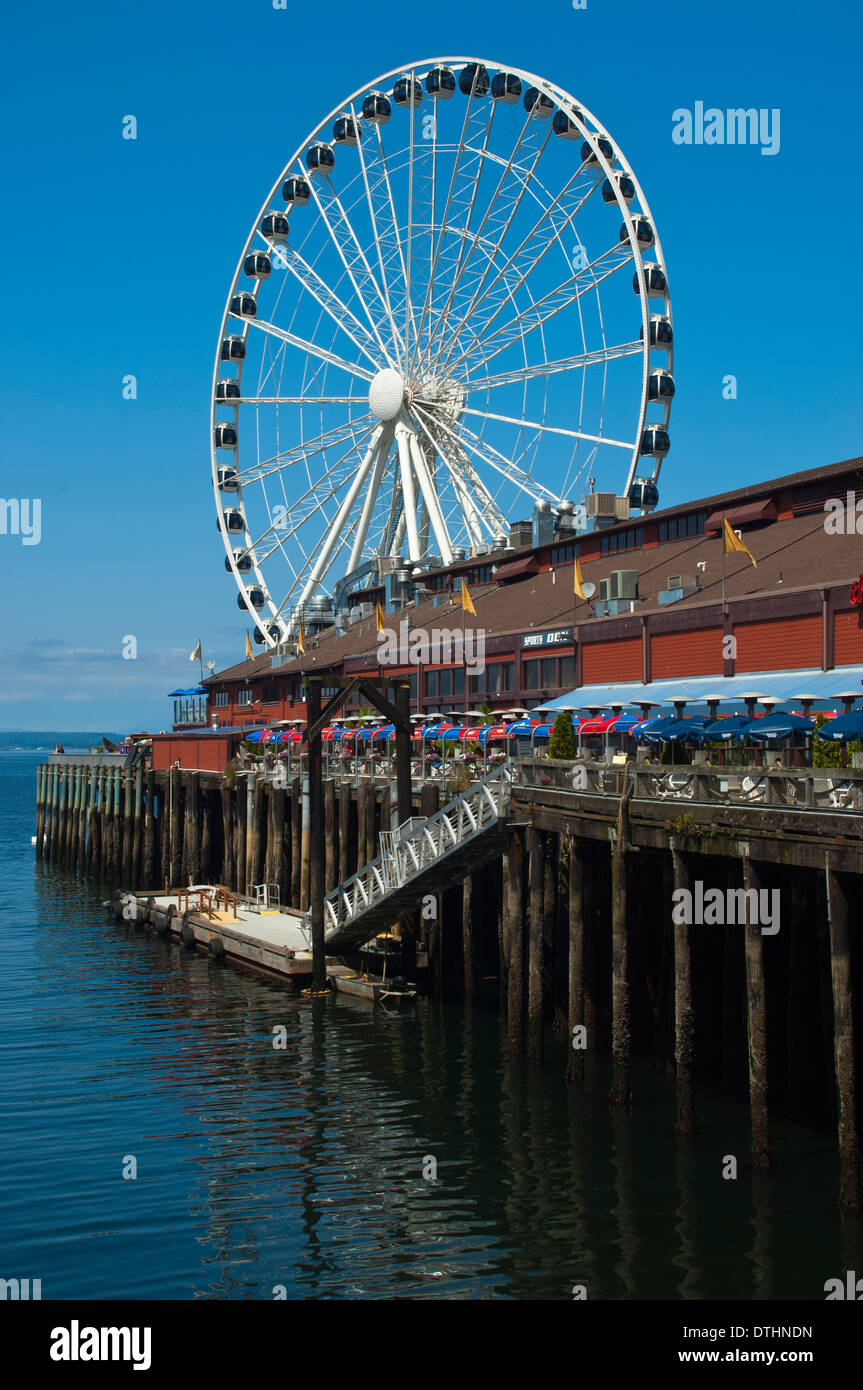 The Seattle Great Wheel, Seattle Waterfornt, Washington, USA Stock Photo