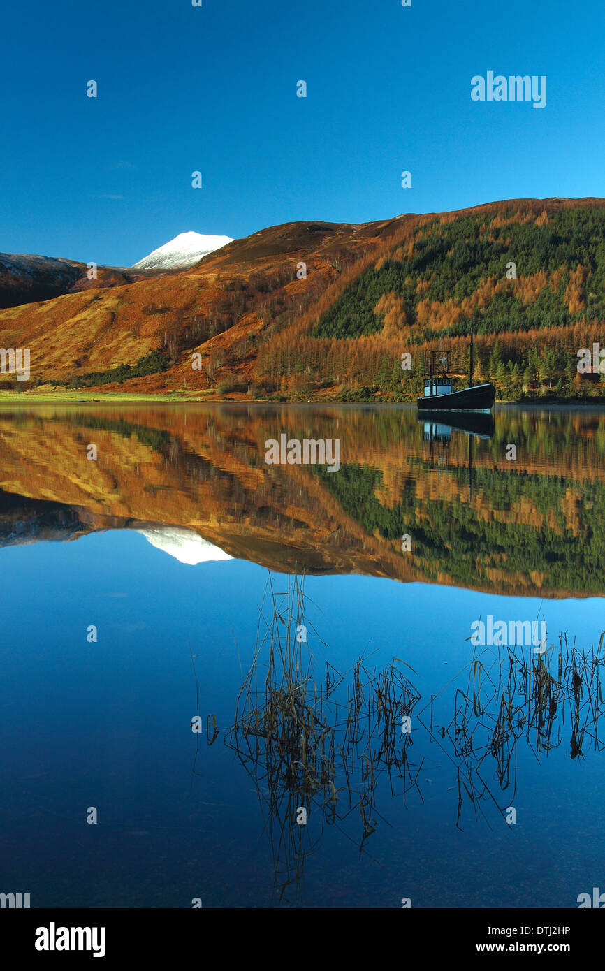 Loch Lochy in autumn at Laggan Locks on the Caledonian Canal, Highland Stock Photo