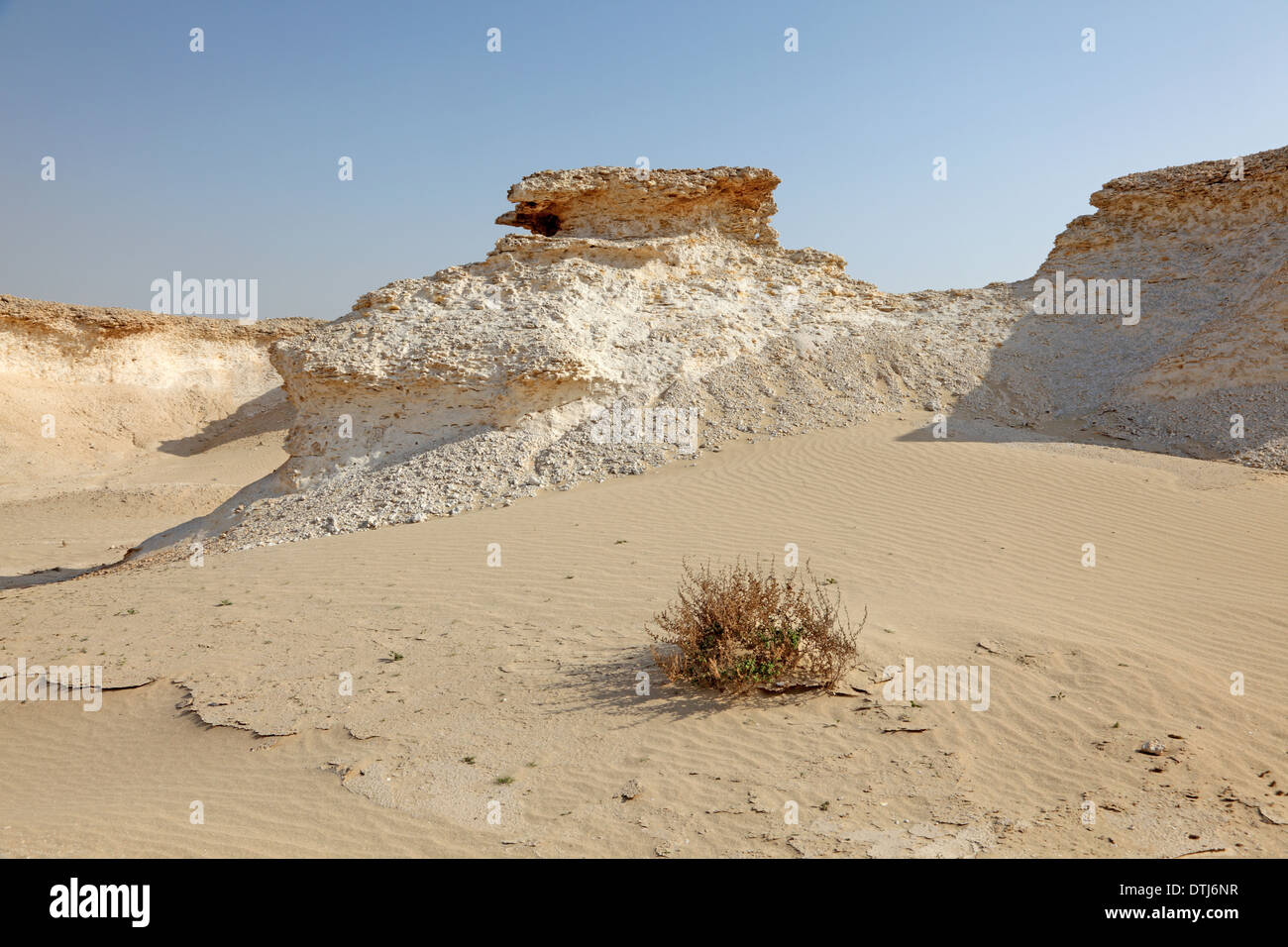 Desert landscape in Qatar, Middle East Stock Photo