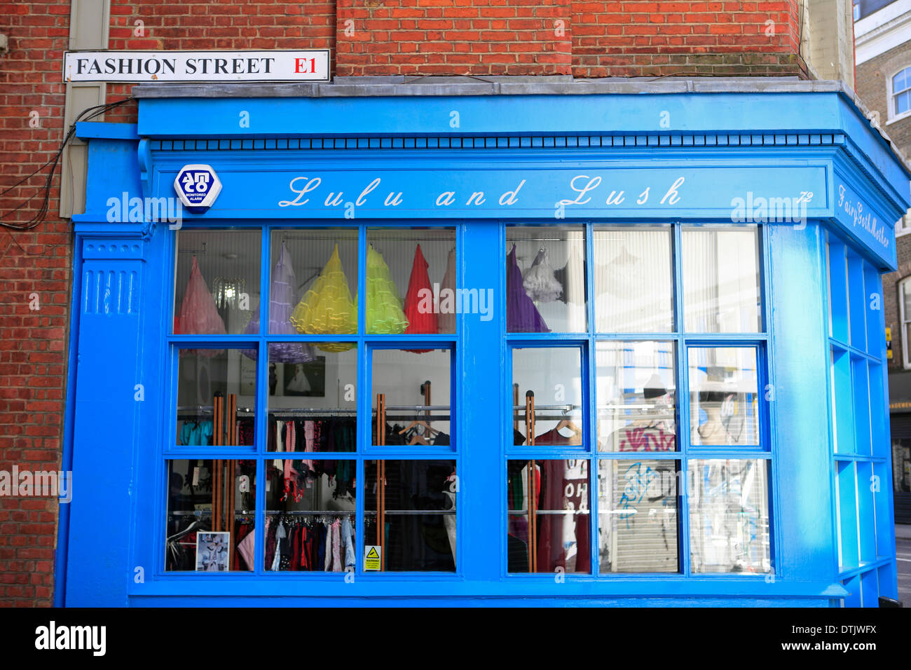 Lulu and lush hi res stock photography and images Alamy