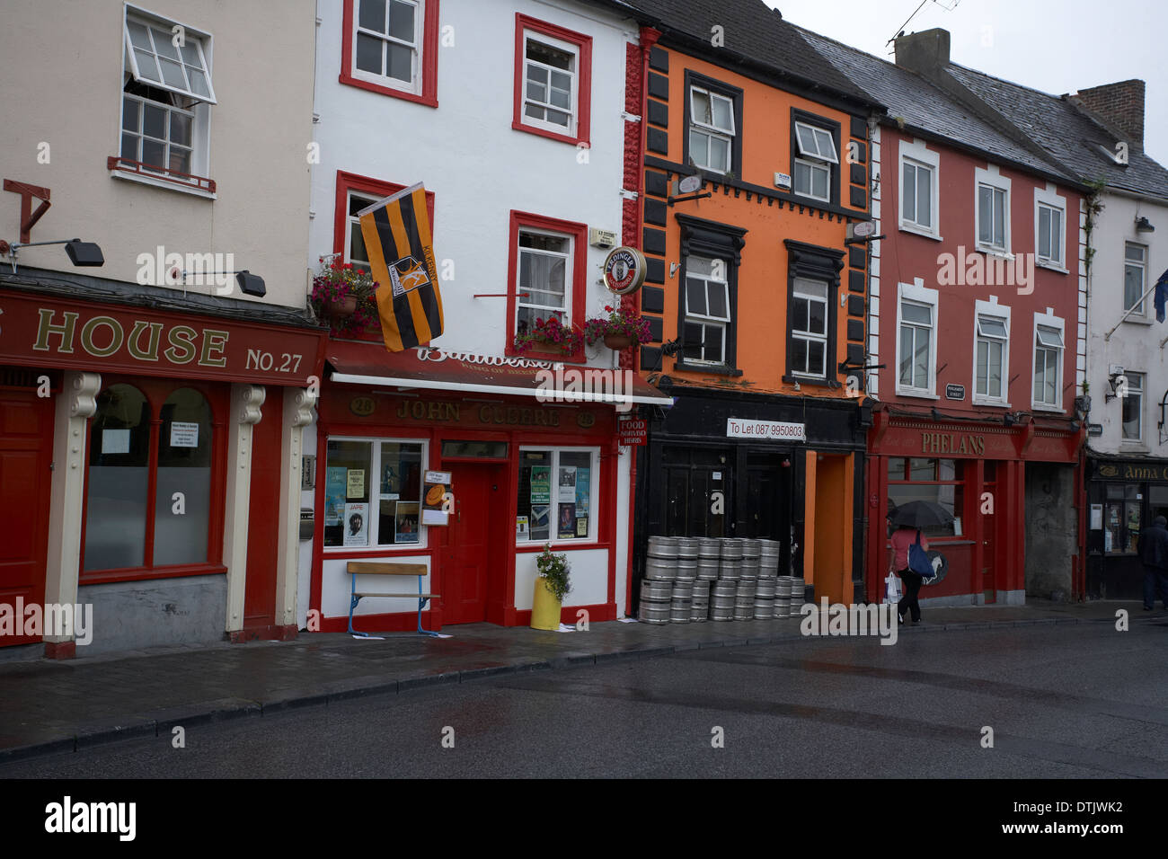 Kilkenny Ireland shops street kegs Stock Photo Alamy