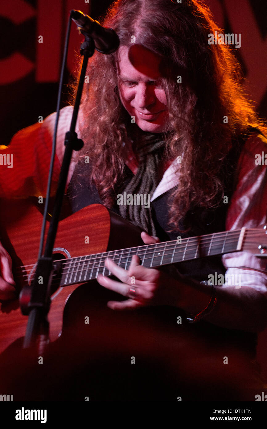 Paul Guerin guitarist for The Quireboys, Newcastle Cluny 18/02/2014
