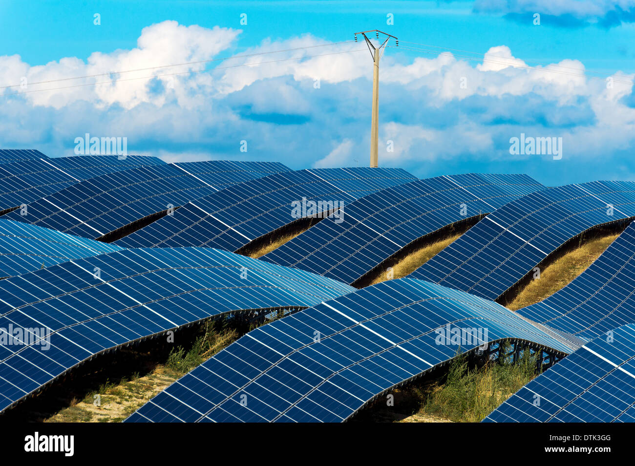 Solar alignment hi-res stock photography and images - Alamy