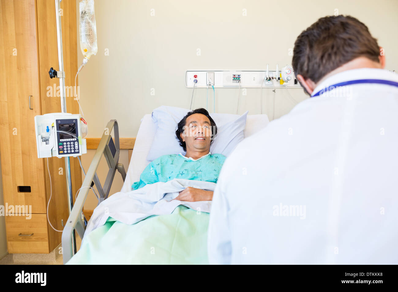 Patient bed chart hi-res stock photography and images - Alamy