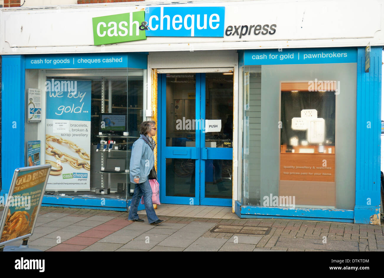 Cash & Cheque Express Pawnbrokers shop retailer (cash for items cheques cashed) Stock Photo