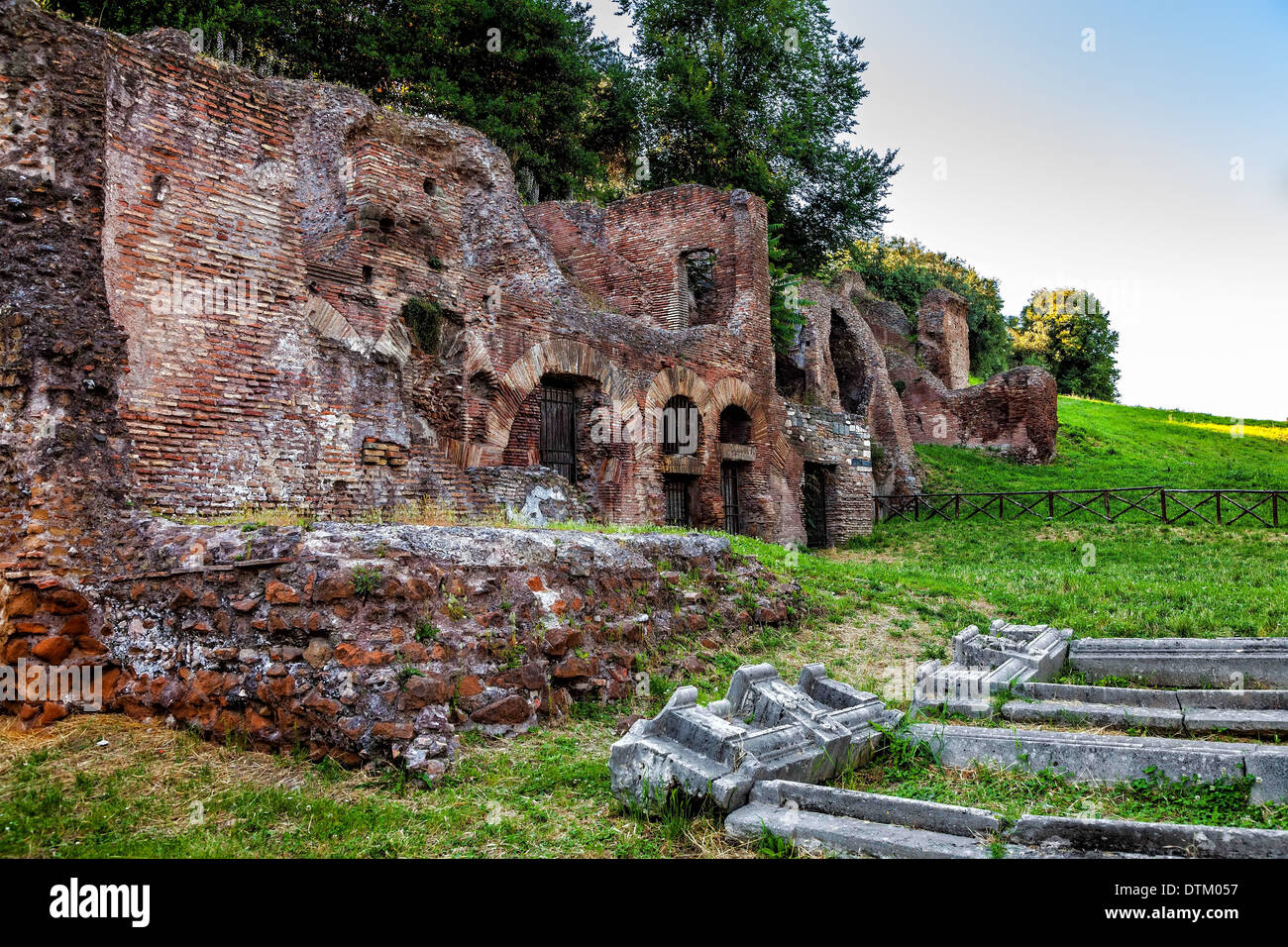 The ruins of ancient Rome Stock Photo - Alamy