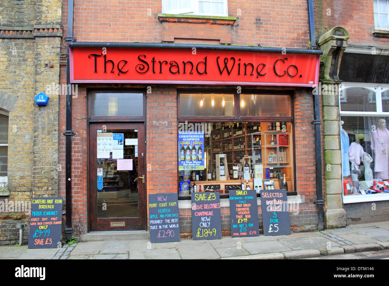 The Strand Wine Co. in historic town of Sandwich, Kent, England, UK. Stock Photo