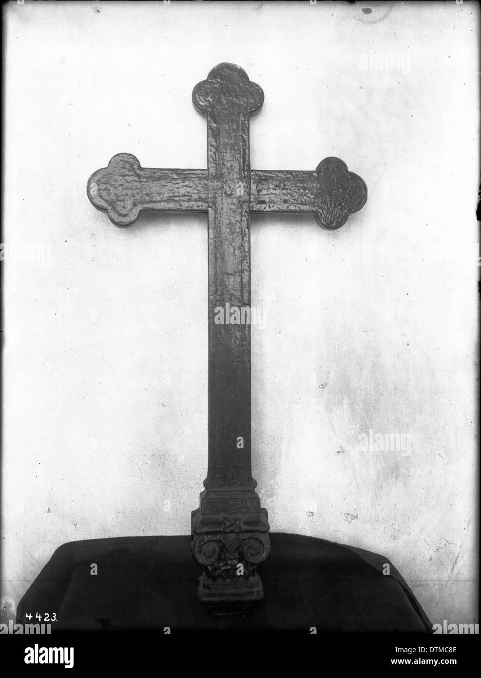 Wooden altar cross, California, ca.1900 Stock Photo Alamy
