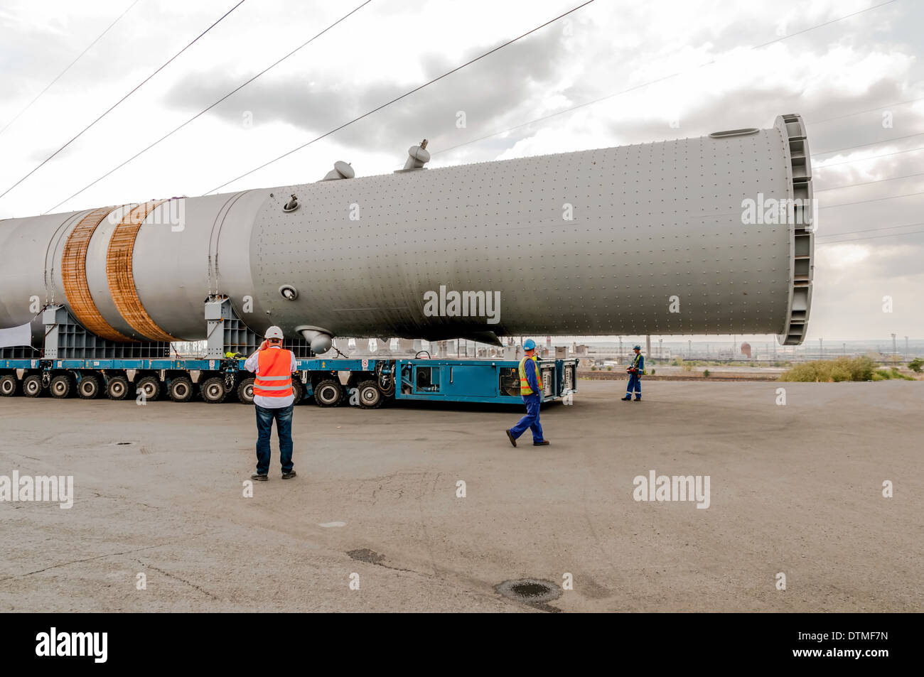 Transporting mega installation to refinery Stock Photo - Alamy