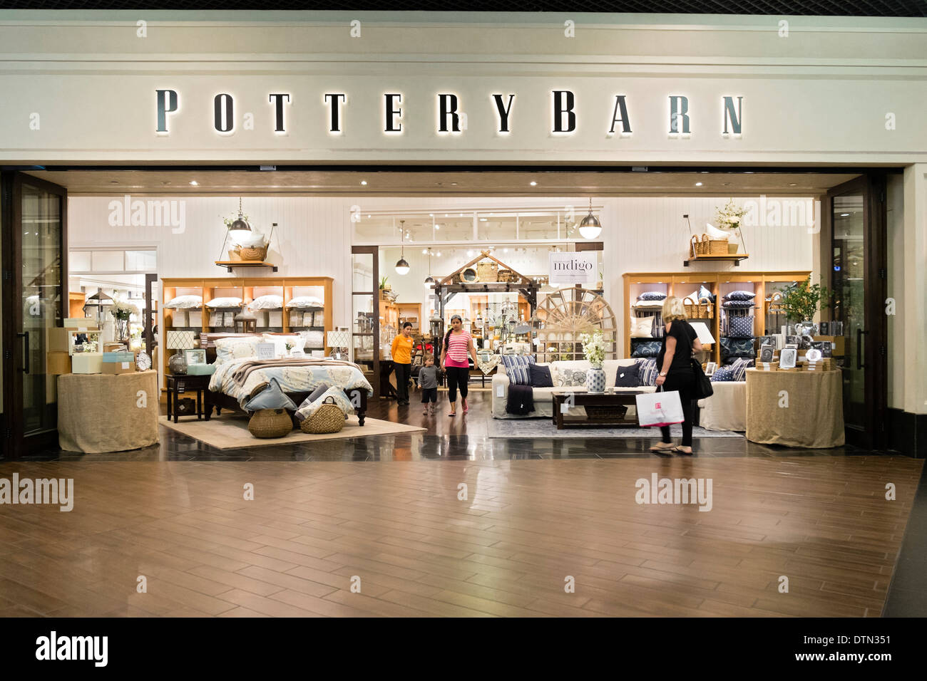 Pottery Barn Home Decor and Accessories Store, NYC Stock Photo - Alamy