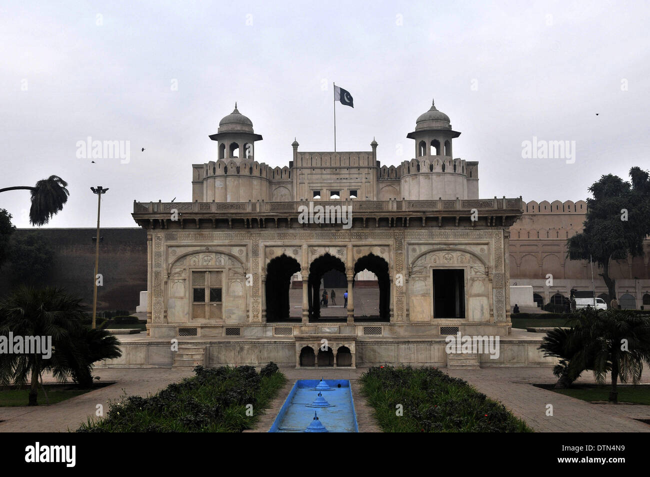 Lahore. 21st Feb, 2014. Tourists visit Lahore Fort or Shahi Qila (in
