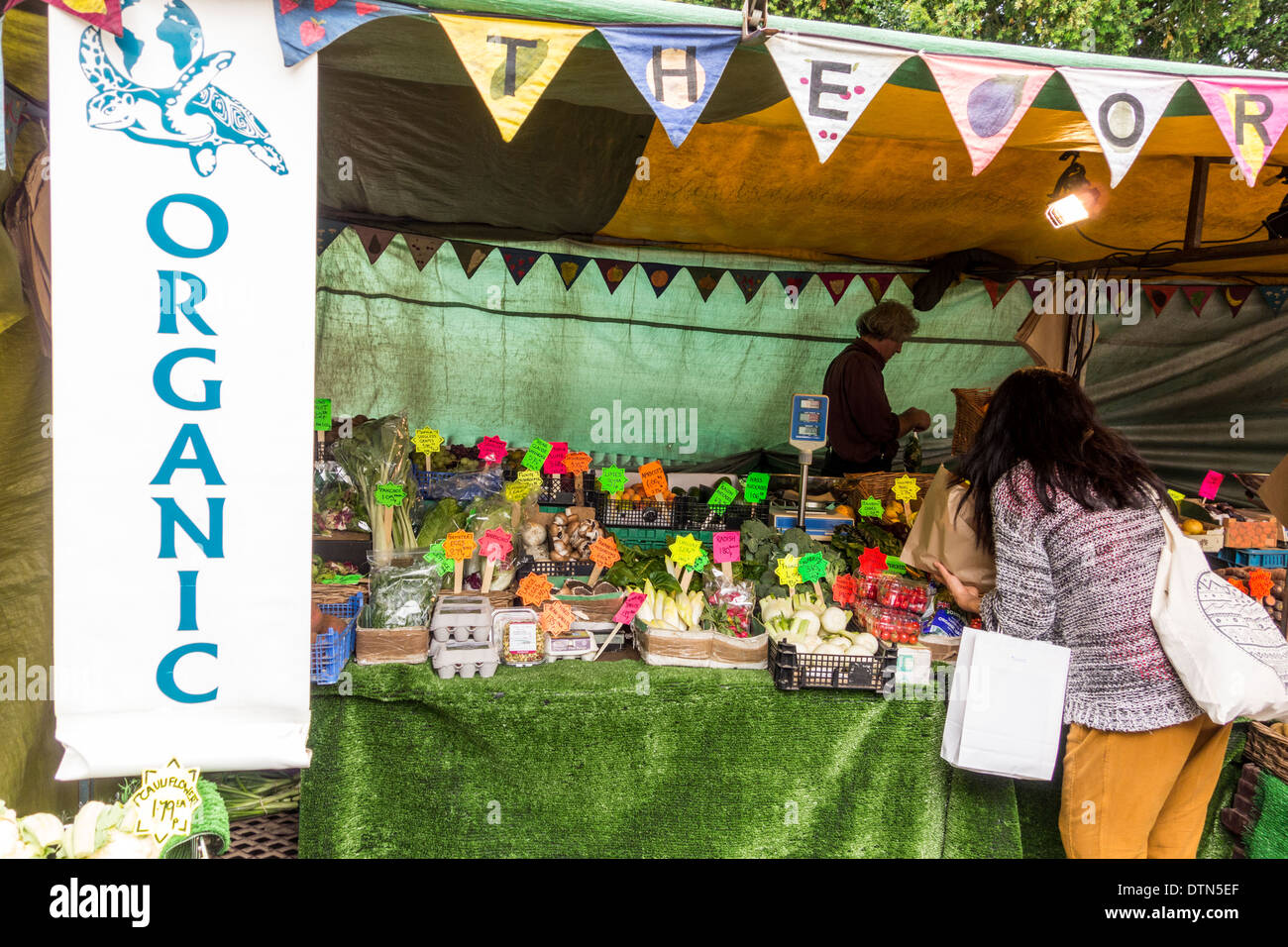 Organic Vegetable Stall at the Shambles Market, Stroud, Gloucestershire, UK Stock Photo