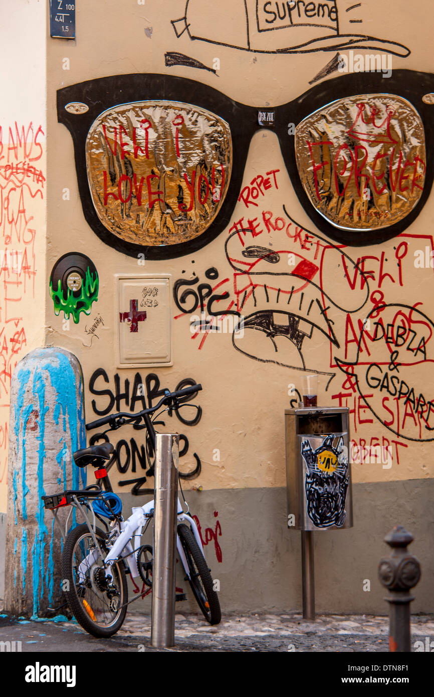 Drawings on city streets Stock Photo Alamy