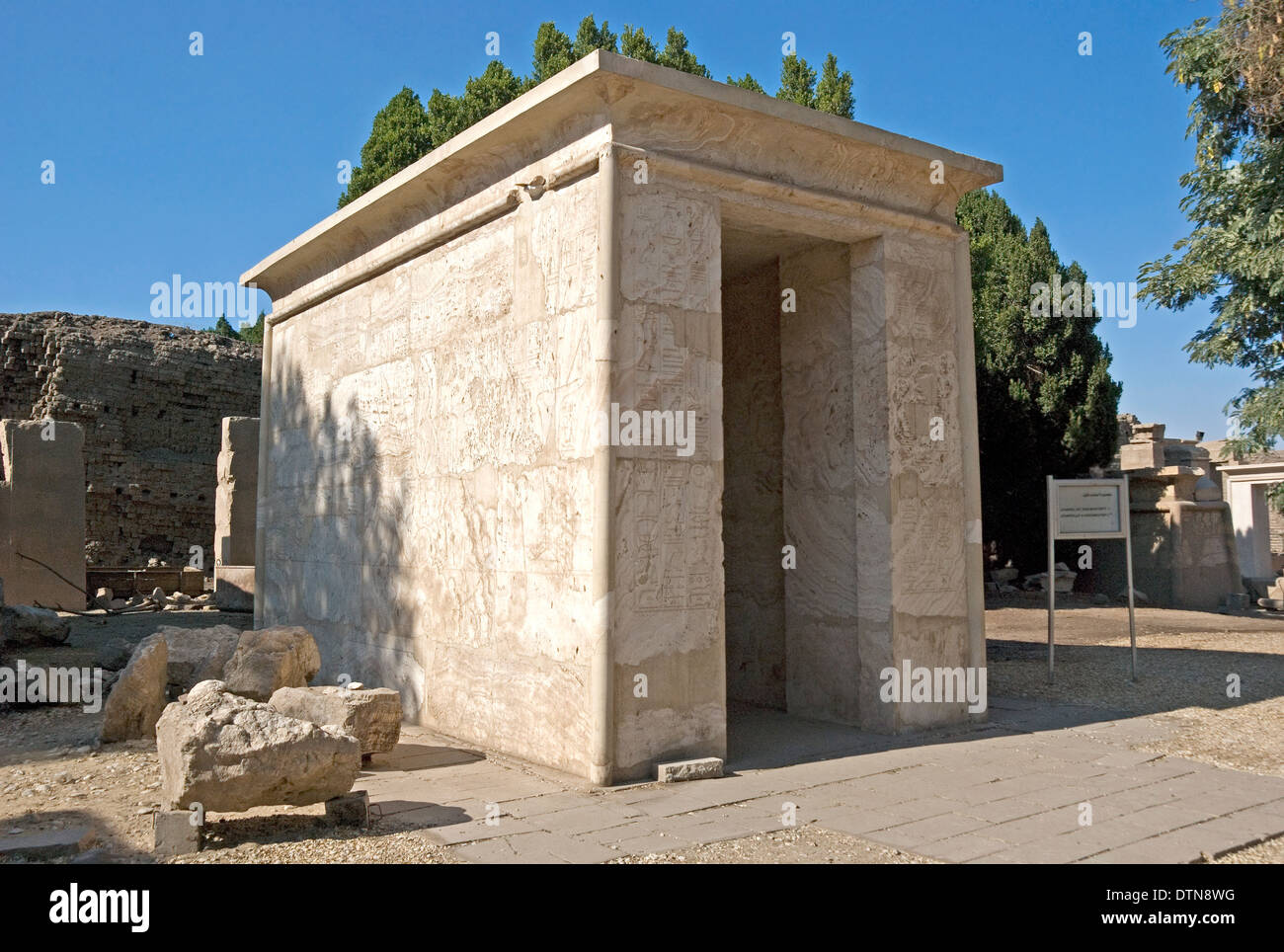 Karnak Temple, Open Air Museum: view of the alabaster Chapel of Amenhotep I Stock Photo