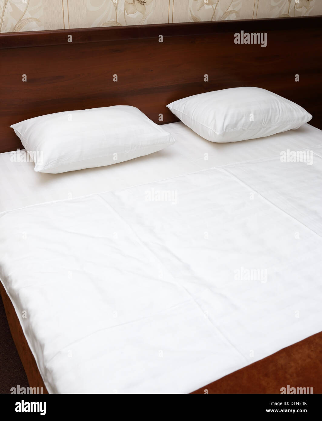 Bed blankets hires stock photography and images Alamy
