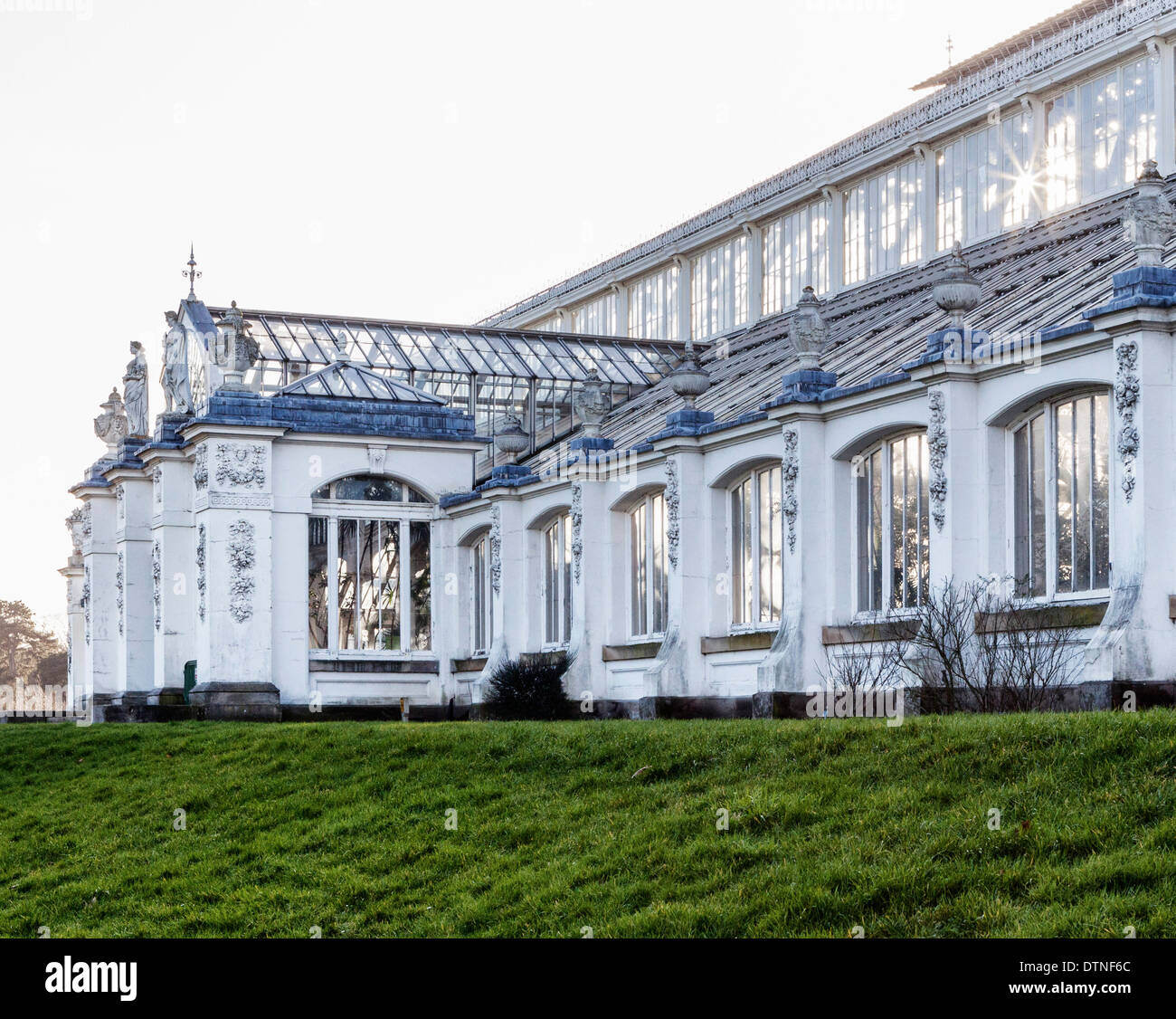 Victorian greenhouse hi-res stock photography and images - Alamy