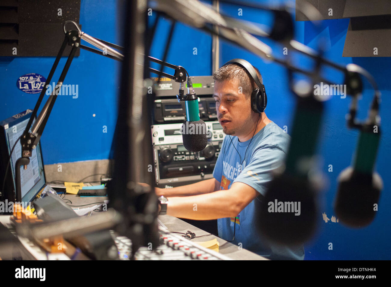 Radio Conciencia, a low power community radio station operated by the  Coalition of Immokalee Workers Stock Photo - Alamy