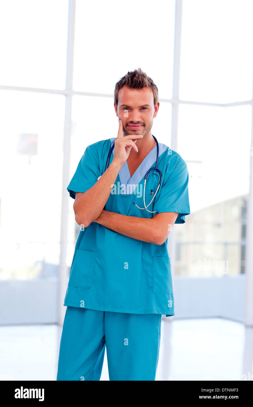 Handsome young hispanic doctor hi-res stock photography and images - Alamy