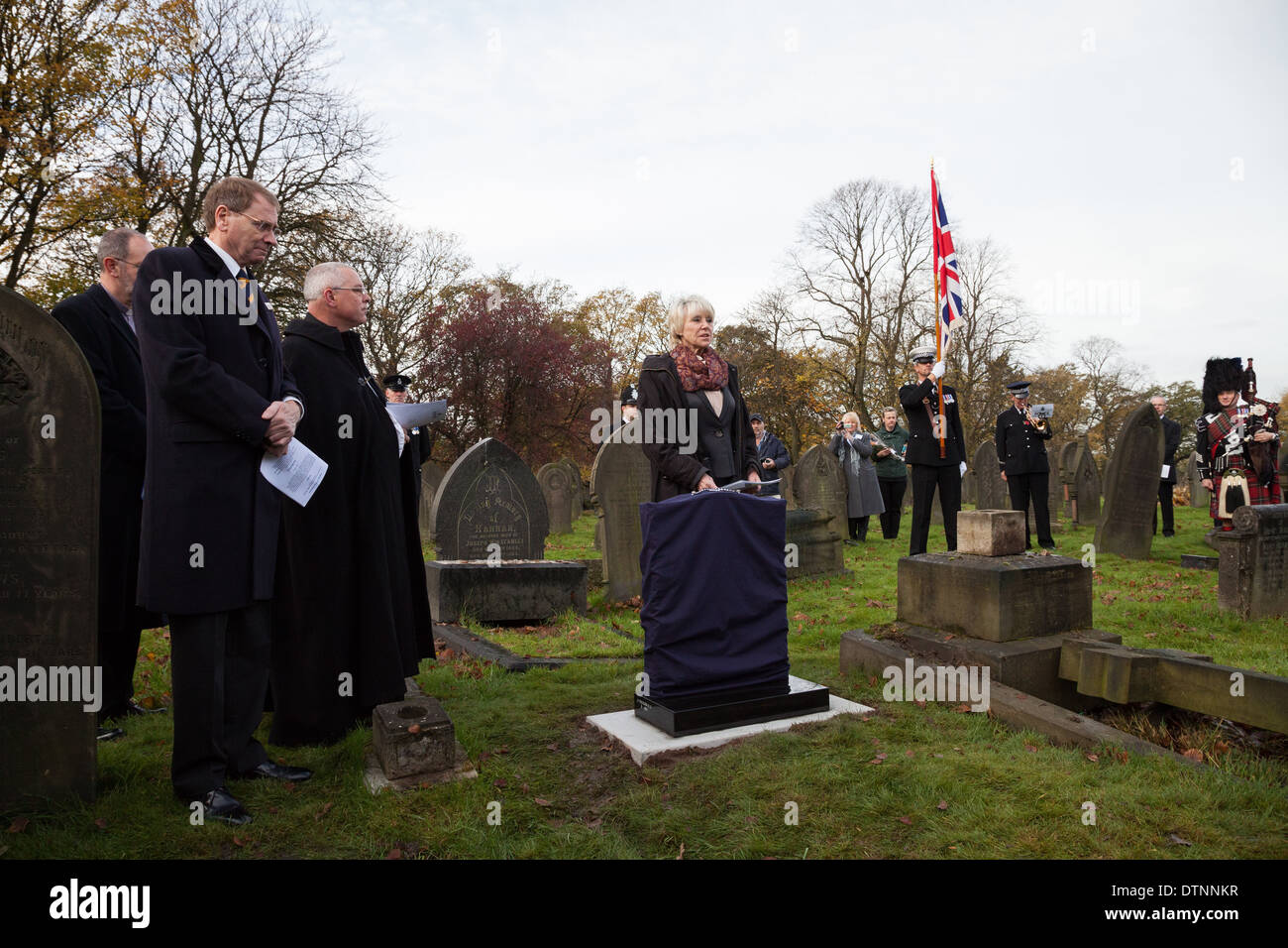 Geraldine Winner unveils the new gravestone marking the grave of PC ...