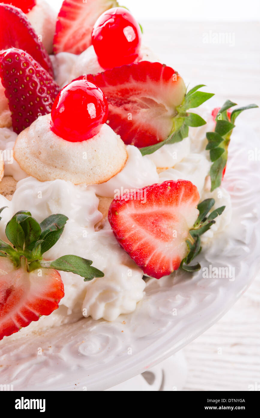 Strawberry meringue dessert hires stock photography and images Alamy