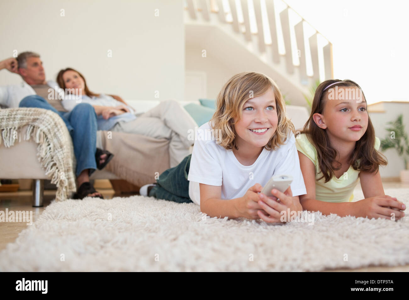 50's family watching television hi-res stock photography and images - Alamy