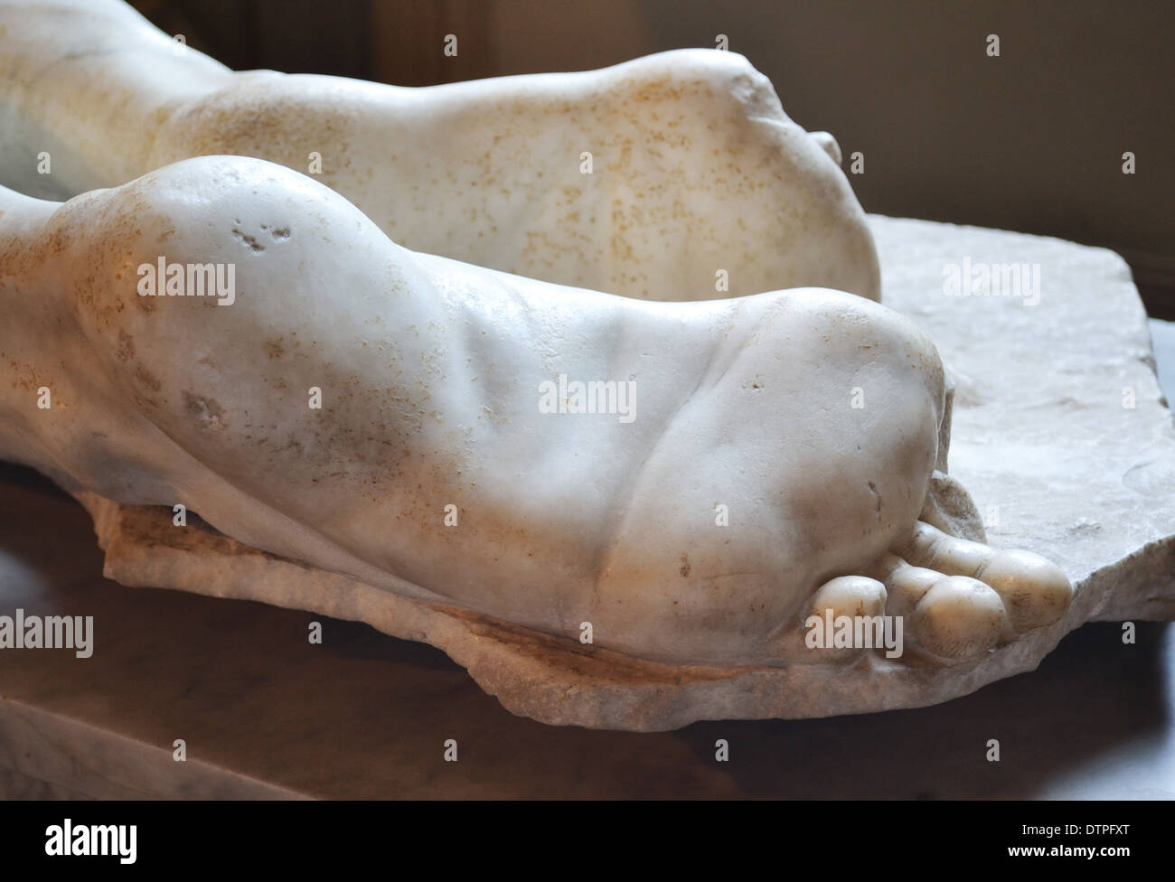 Statue Foot Statue rome foot hi-res stock photography and images - Alamy