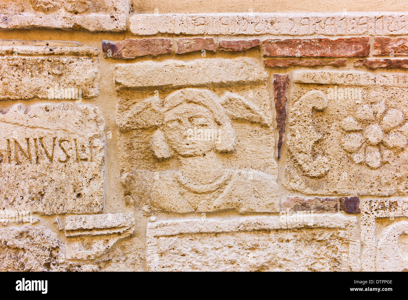 Palazzo bucelli montepulciano hires stock photography and images Alamy