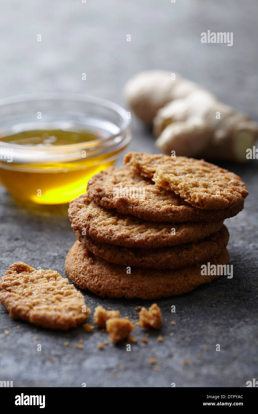 Ginger Snaps High Resolution Stock Photography and Images Alamy