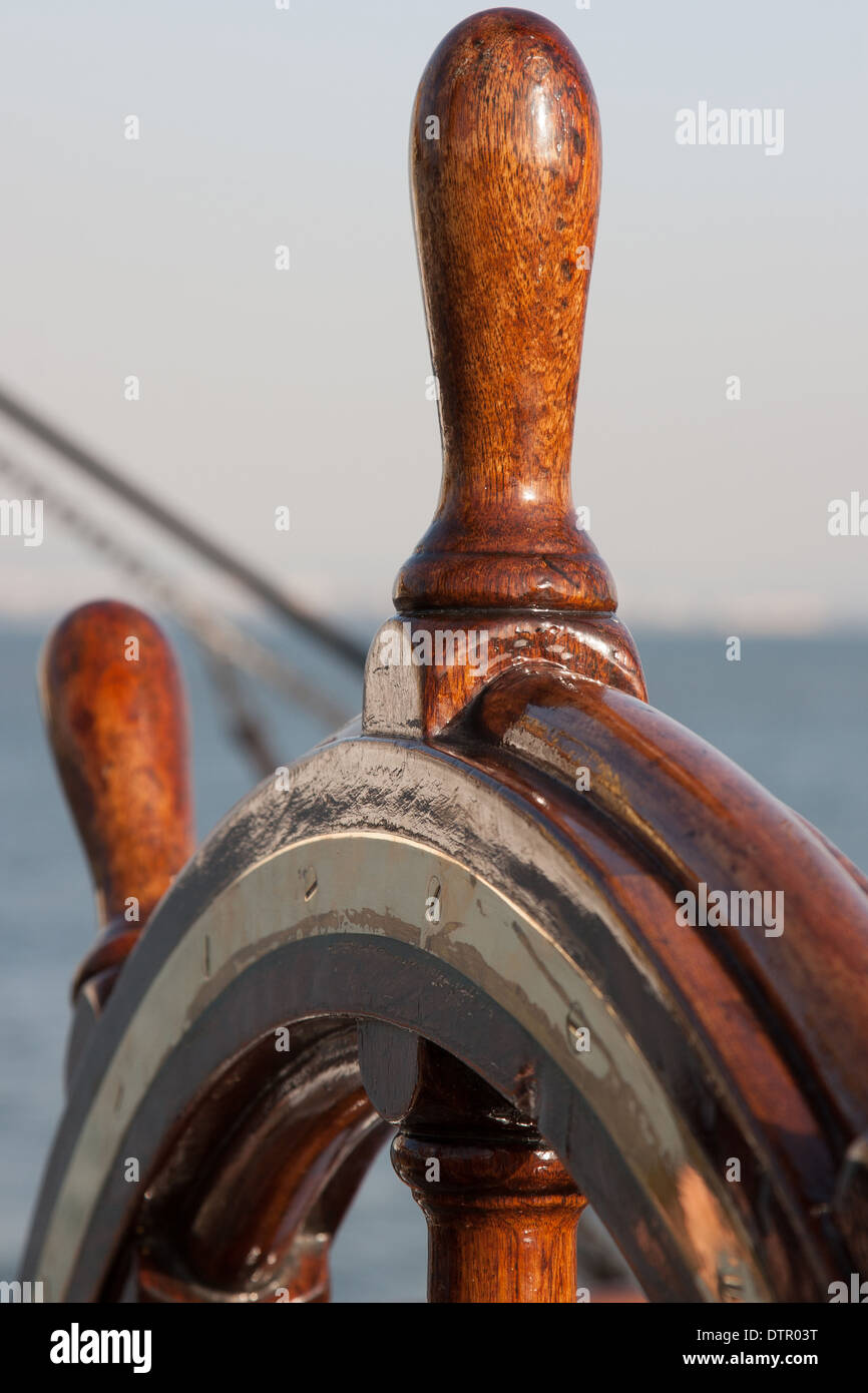 Sailing Ship Helm Hi-res Stock Photography And Images - Alamy