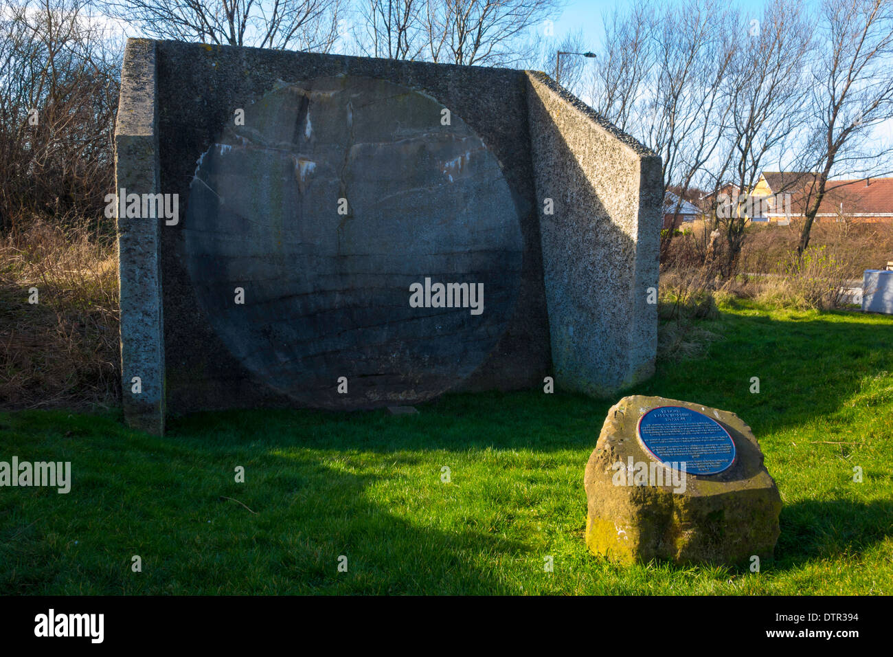 Concrete sound mirror or reflector of the Redcar Early Warning Station built to detect enemy aircraft in the First World War Stock Photo