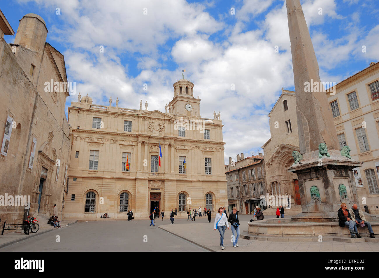 Obelisk, town hall and cathedral Saint Trophime, Place de la Republique, Arles, Bouches-du-Rhone, Provence-Alpes-Cote d'Azur Stock Photo